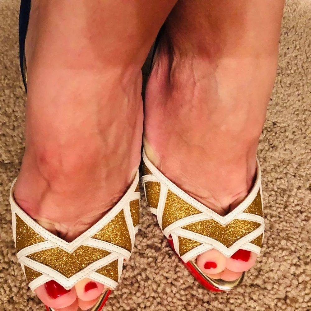 Christian Louboutin 7.5 only used one time - Picture 2 of 8